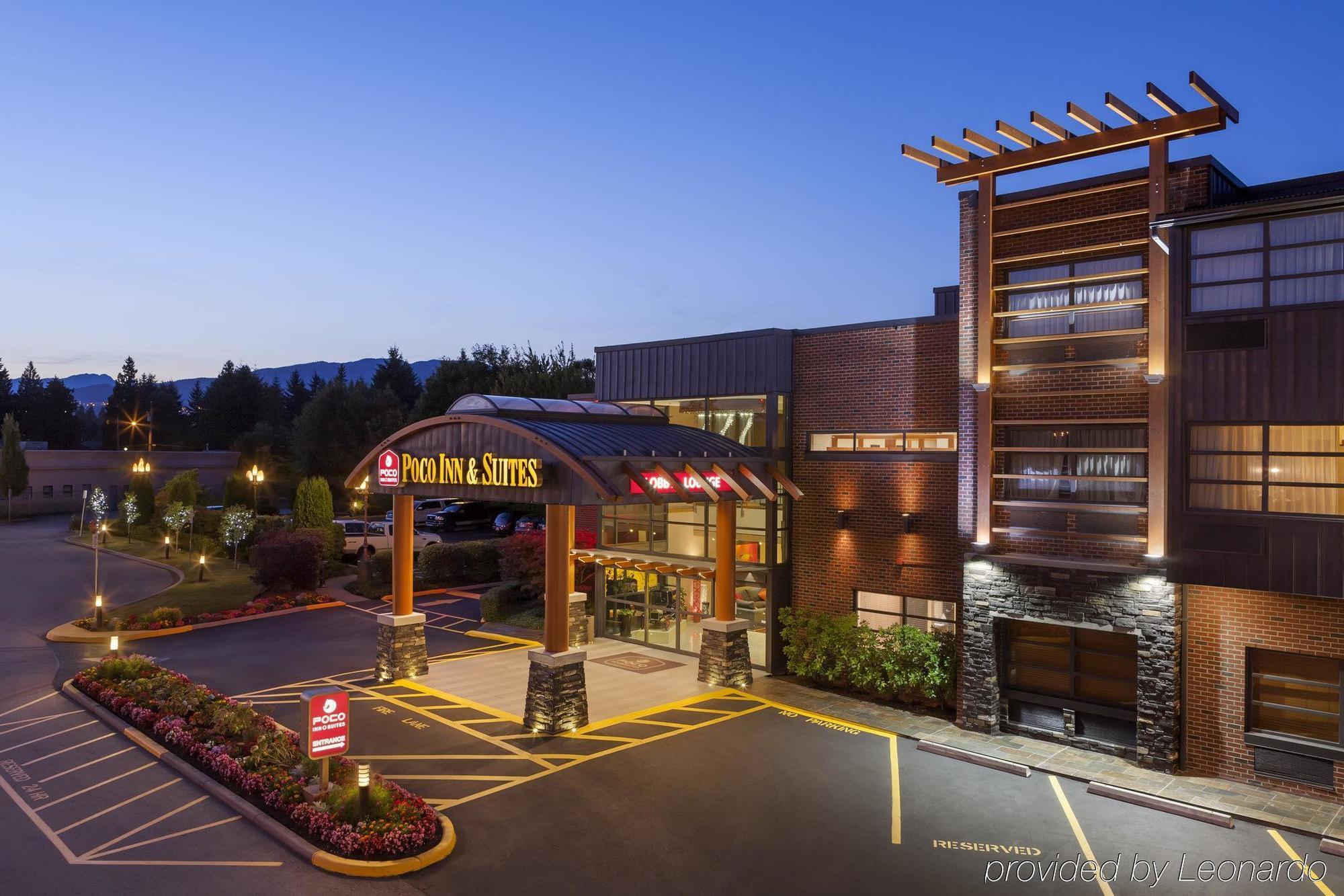 Poco Inn And Suites Hotel And Conference Center Port Coquitlam Exteriör bild